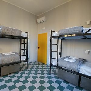Habitación para Mujeres Compartida